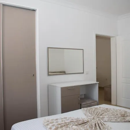 Best Summer Hotel apartamentowy