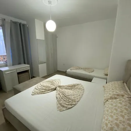 Best Summer Hotel apartamentowy Golem (Tirana)