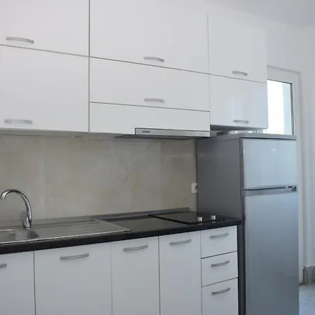 Best Summer 公寓式酒店 格勒姆