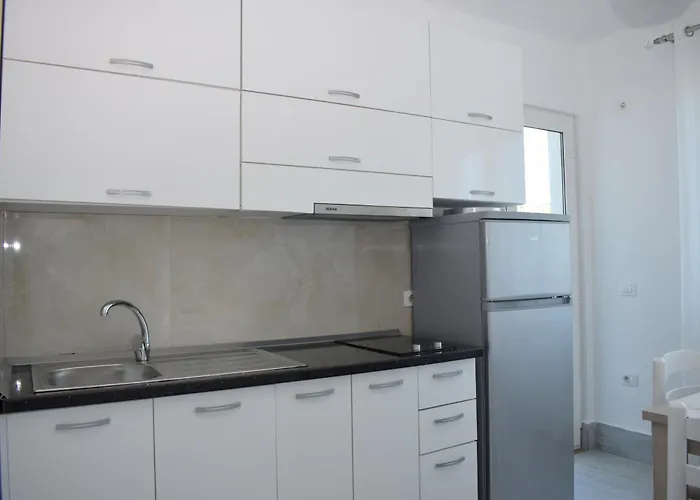 Best Summer Apartahotel Golem (Tirana)